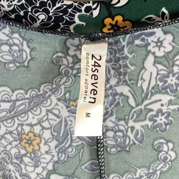 24SEVEN Comfort Apparel Women's Green Paisley-Print Scoop-Neck Long-Sleeve Dress - Picture 9 of 12